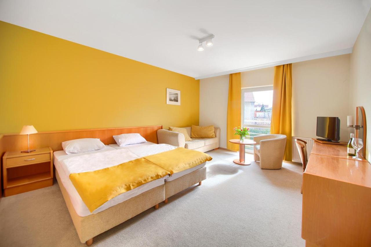 Hotel Taaakaryba Kołobrzeg Esterno foto